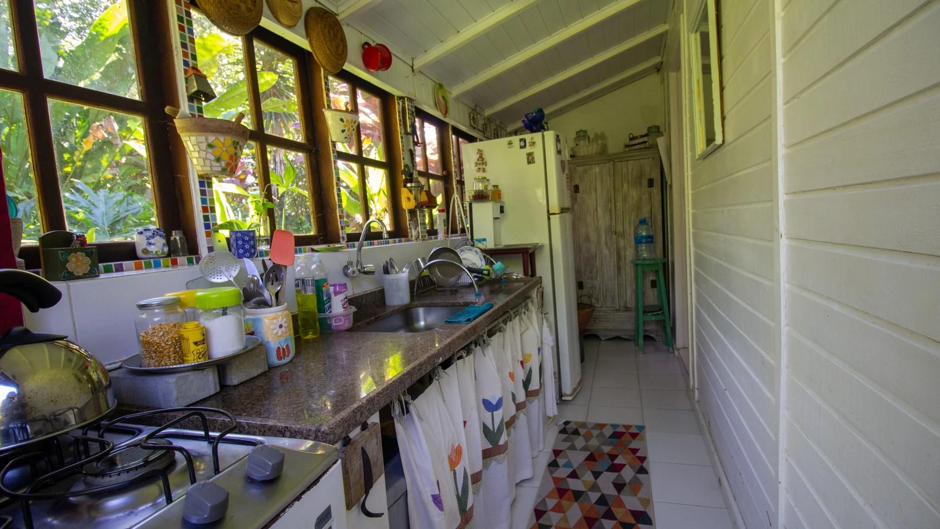 Furnished house with 5 bedrooms and 3 bathrooms — photo 9