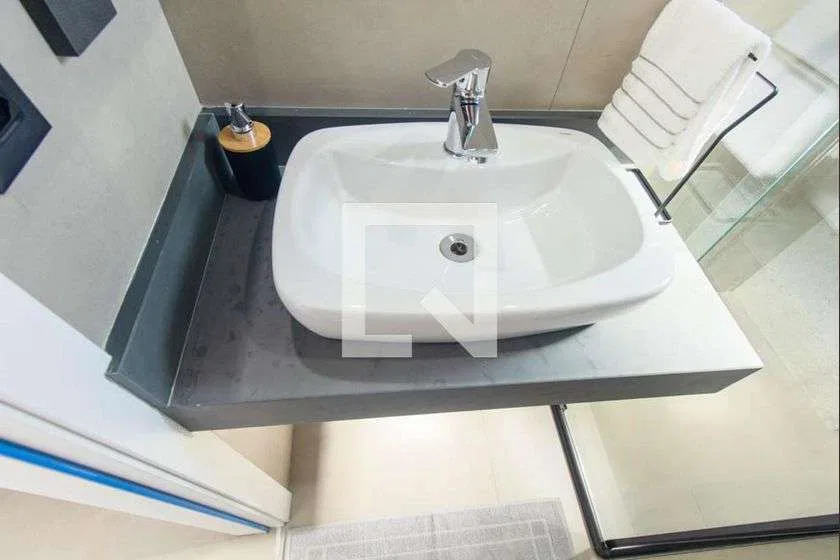 Apartamento amueblado de 1 dormitorio con cocina compacta, 22 m² — photo 10