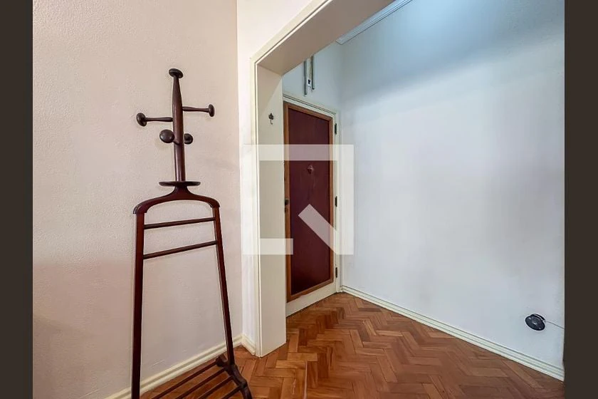 4-bedroom apartment with 3 bathrooms and 206 m² — photo 20