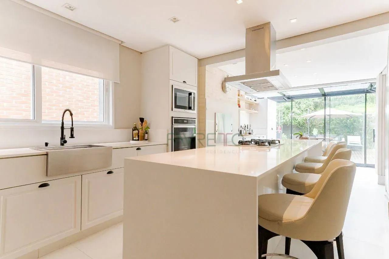 Casa de 3 dormitorios con jacuzzi en Curitiba — photo 9