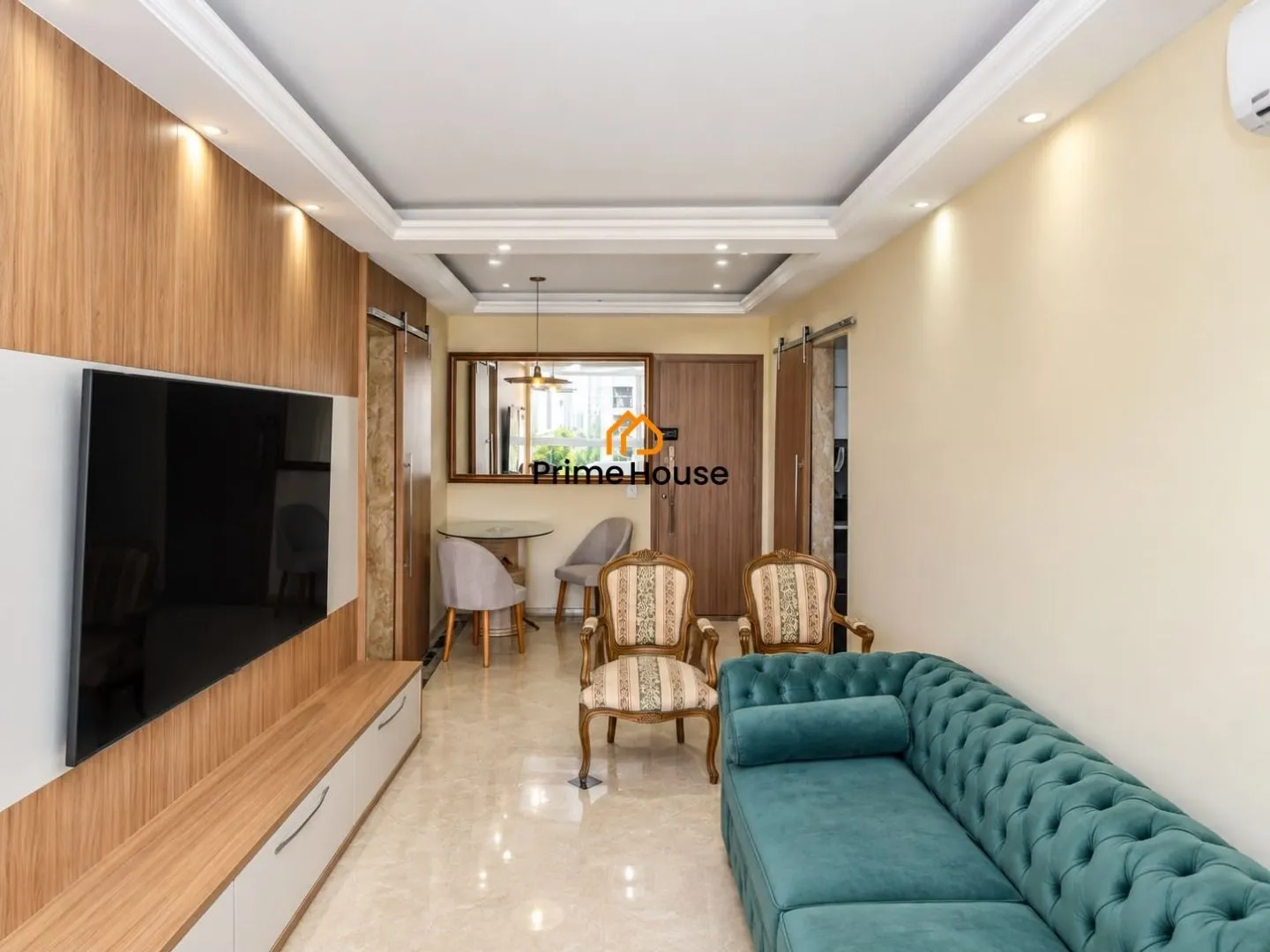 Furnished apartment, 88 m², with a glass-enclosed balcony — photo 5