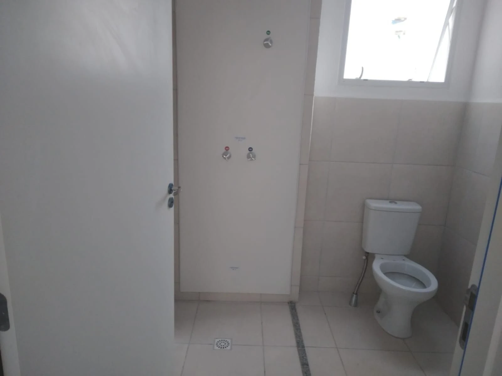 Немеблированная квартира с 2 спальнями и 1 парковкой — photo 8