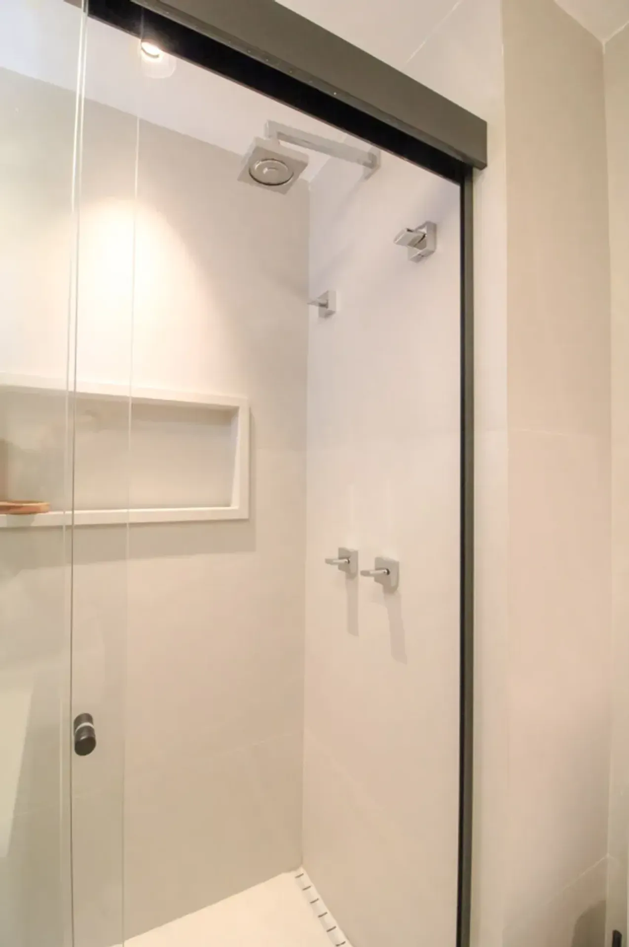Apartamento mobiliado com 2 quartos e 2 banheiros — photo 31