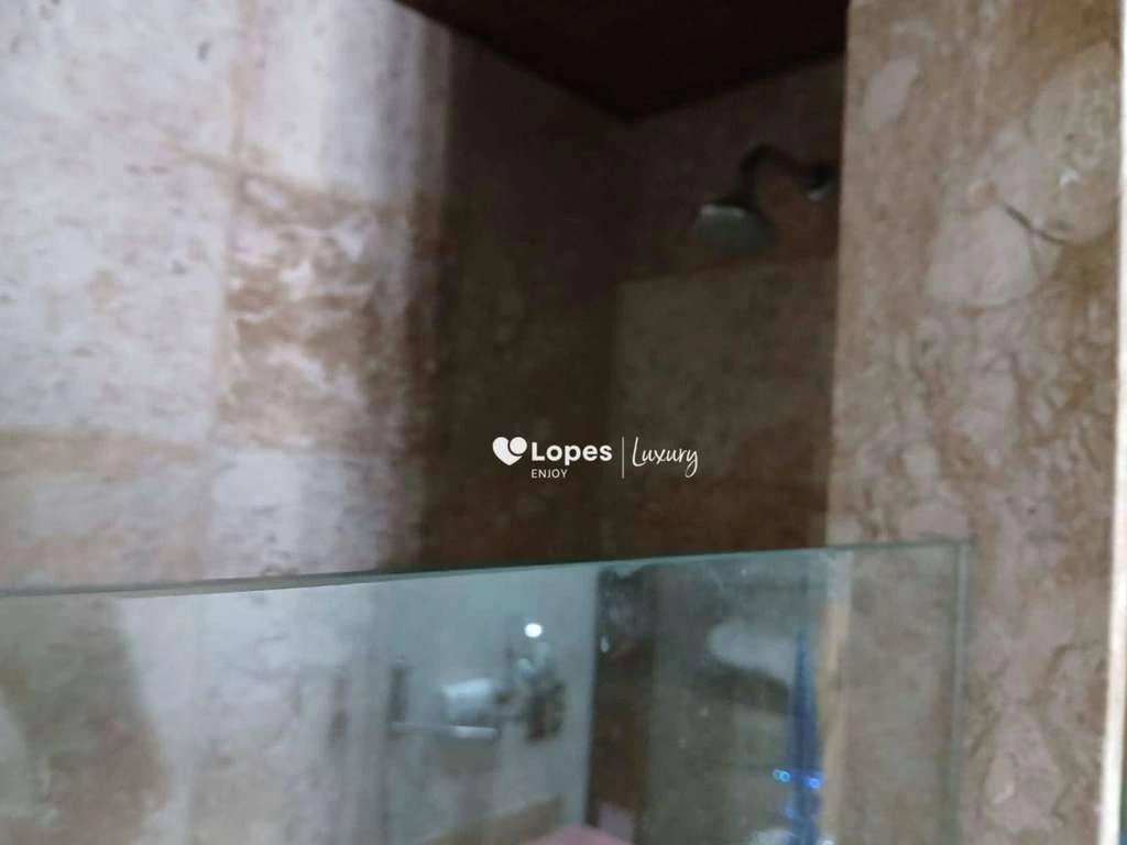 Furnished 127 m² penthouse with 2 en-suite bedrooms — photo 11