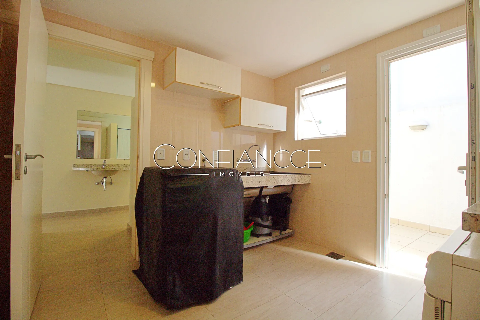 House with private garden and your own BBQ area — photo 14