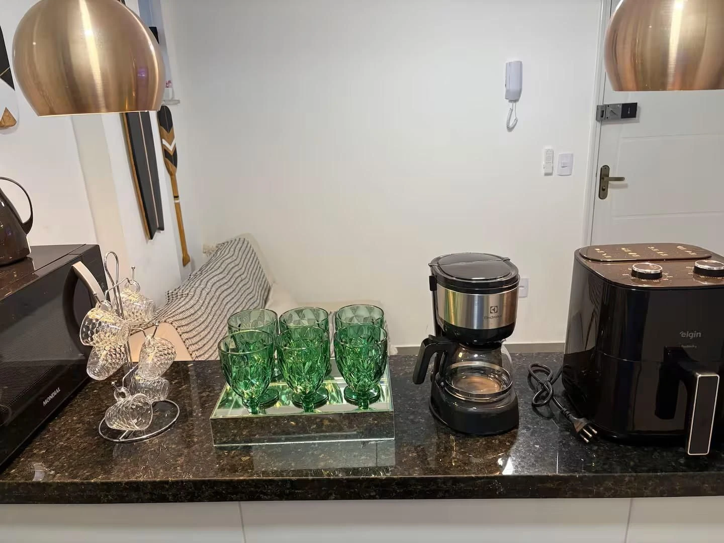 Apartamento mobiliado de 1 quarto com cozinha americana — photo 3