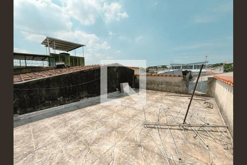Rental house with balcony, 2 bedrooms and 120 m² — photo 35
