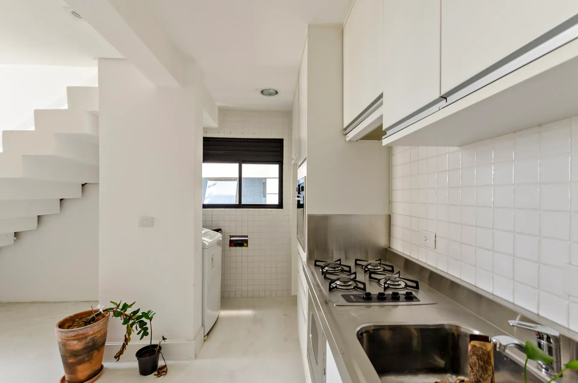 90 m² loft with 1 parking spot and suite — photo 8