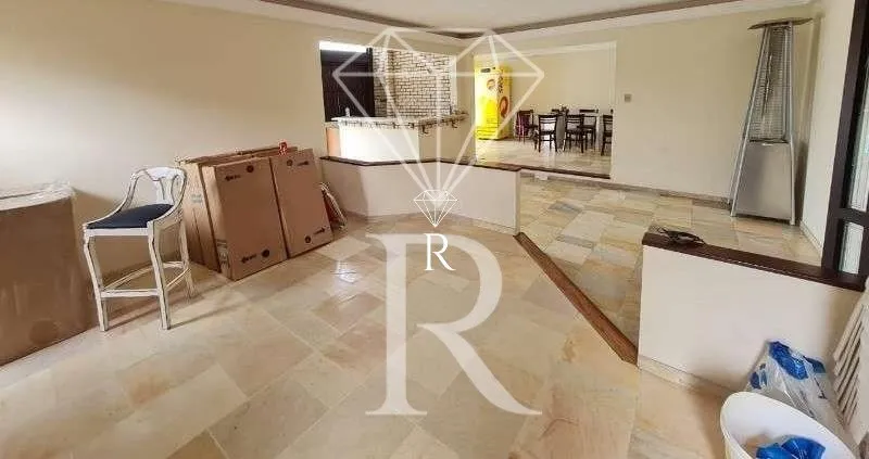 Casa con 5 dormitorios y 4 baños con jardín privado — photo 10