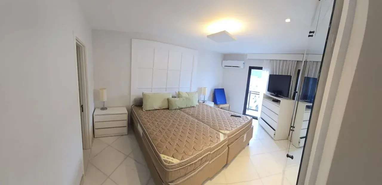 Furnished 2-bedroom apartment with open-plan kitchen — photo 6