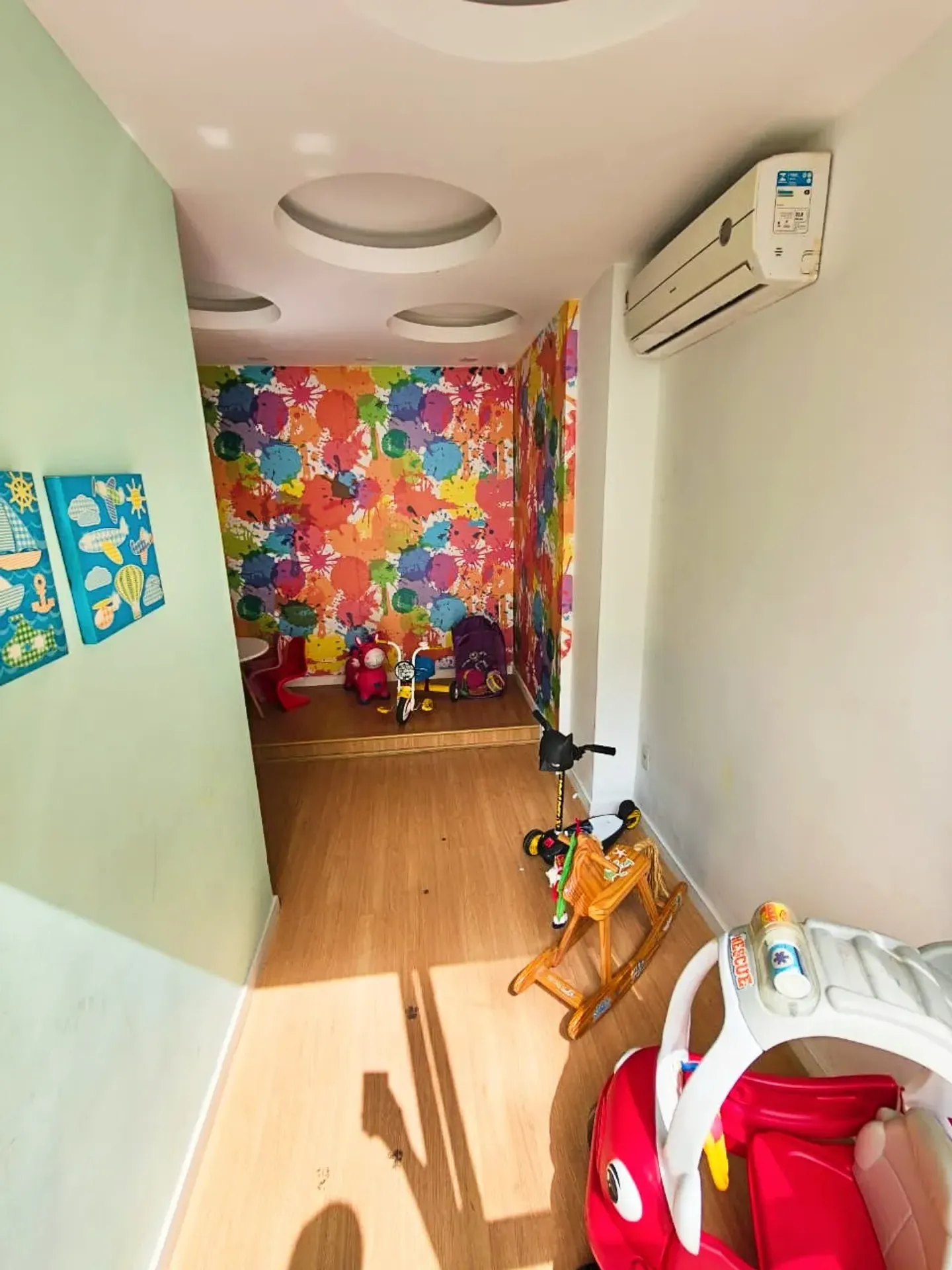 2-bedroom apartment with balcony, closed kitchen — photo 63