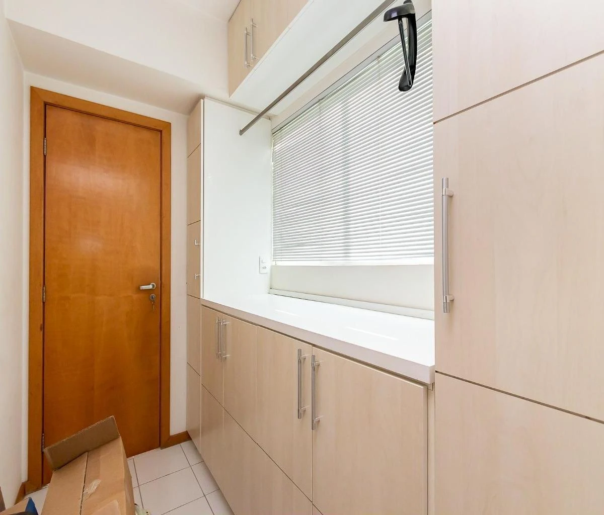 4-bedroom apartment with a home office in Curitiba — photo 29