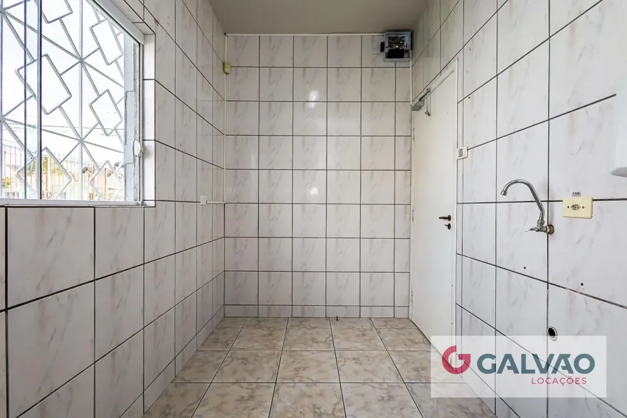 Unfurnished house with 3 bedrooms and 2 bathrooms — photo 8