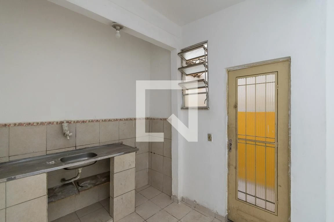 House with 2 bedrooms and a balcony — photo 6