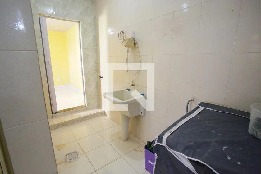 Furnished house with 3 bedrooms and a gas stove kitchen — photo 36