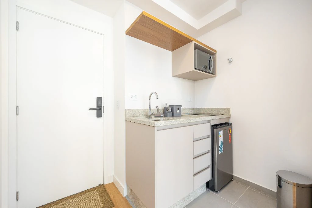 Furnished 24 m² studio on the 6th floor, no parking — photo 5
