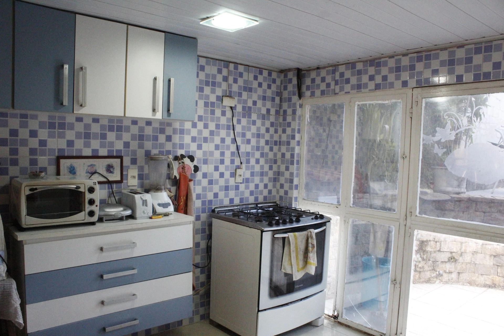 Furnished 4-bedroom house with private balcony — photo 34