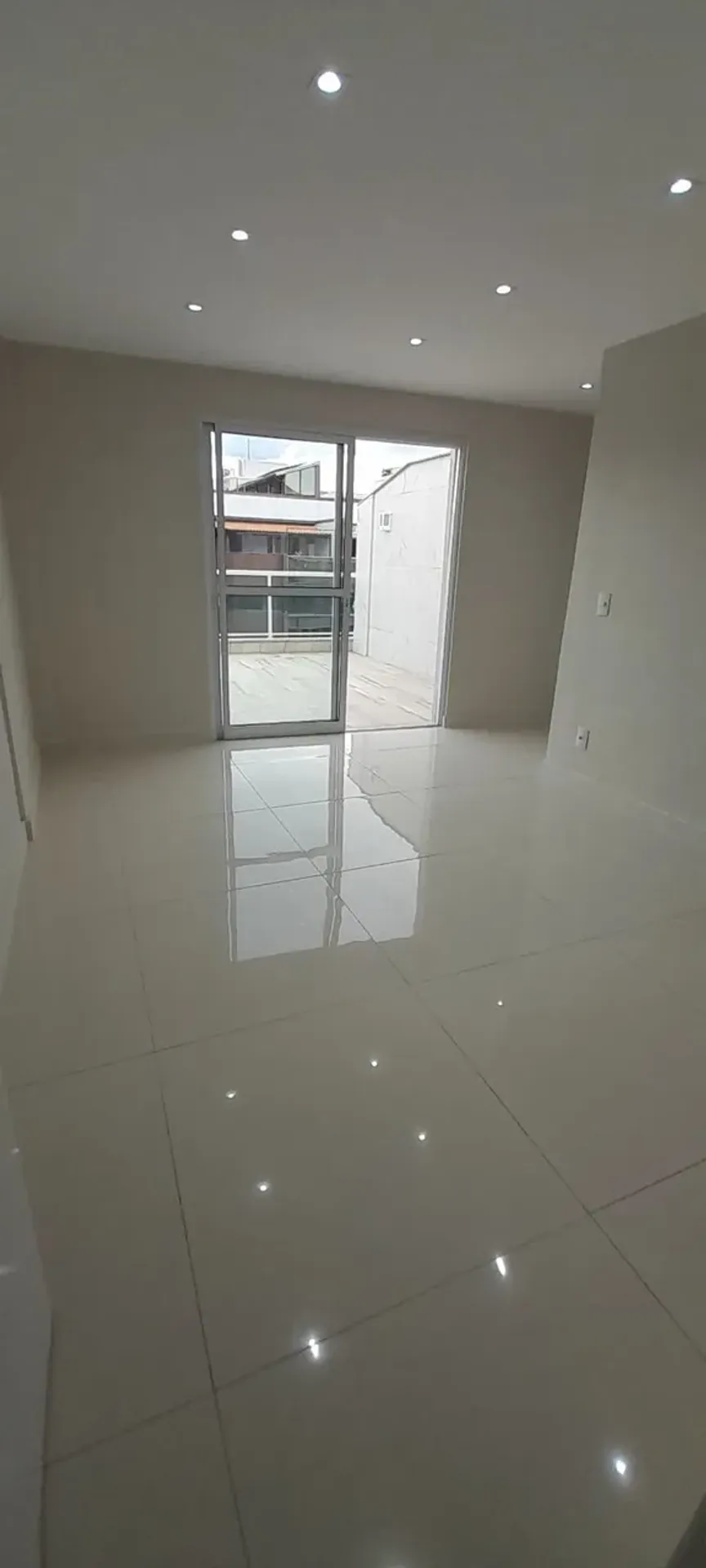 Квартира 300 м² з видом на воду та панорамними вікнами — photo 15