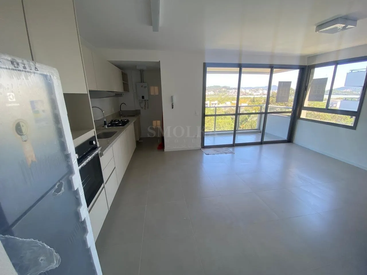 3-bedroom apartment with a grill on the balcony — photo 2
