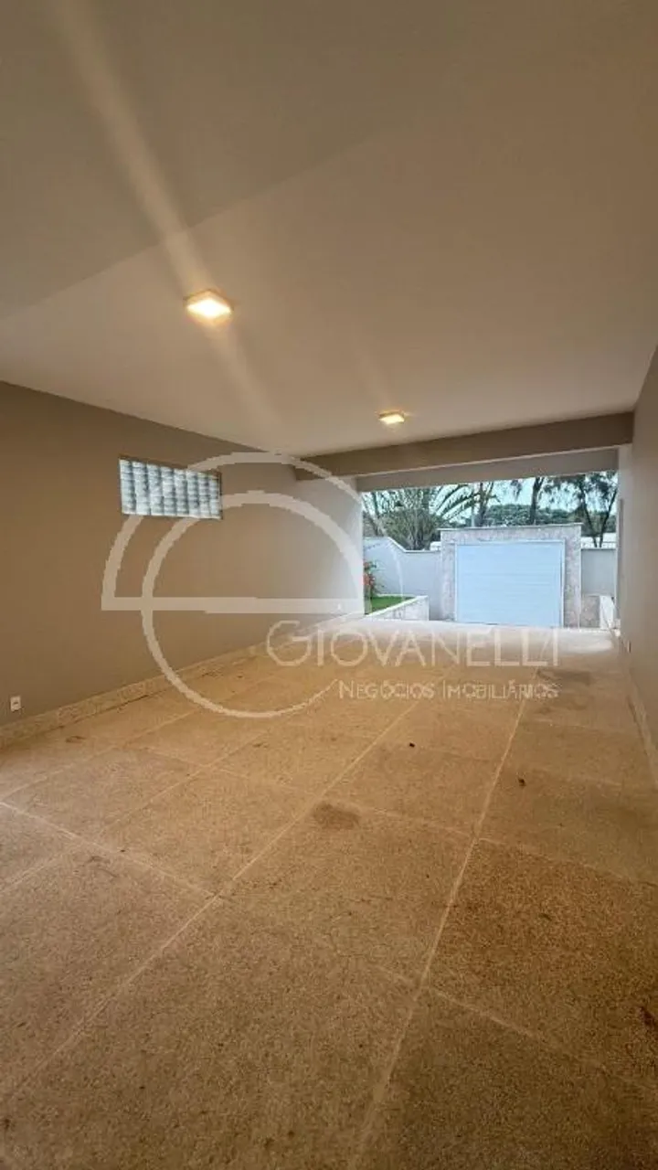 Casa sem mobília com 5 suítes e varanda fechada — photo 15