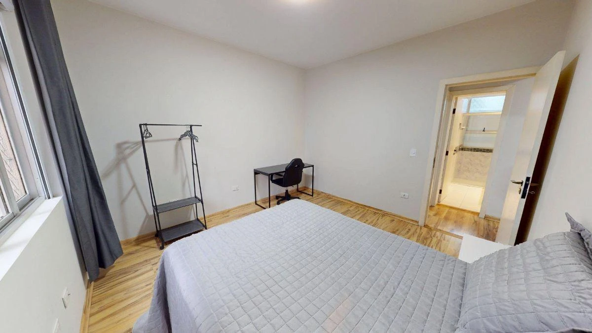 91 m² apartment with a home office and a washing machine — photo 7