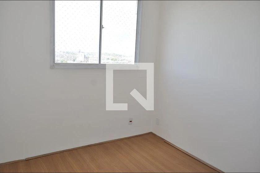 Glass-enclosed balcony in a 2-bedroom apartment, 47 m² — photo 13