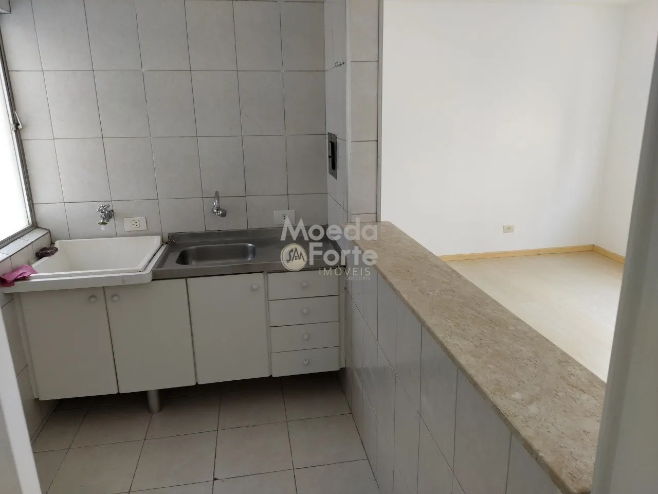 Unfurnished studio on the 5th floor with gas heater — photo 8