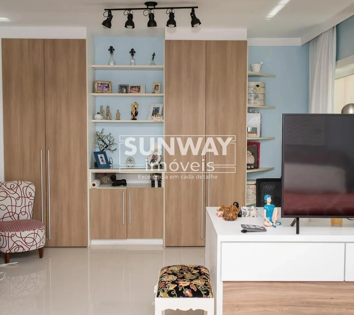 5-bedroom house with a walk-in closet in Rio de Janeiro — photo 12