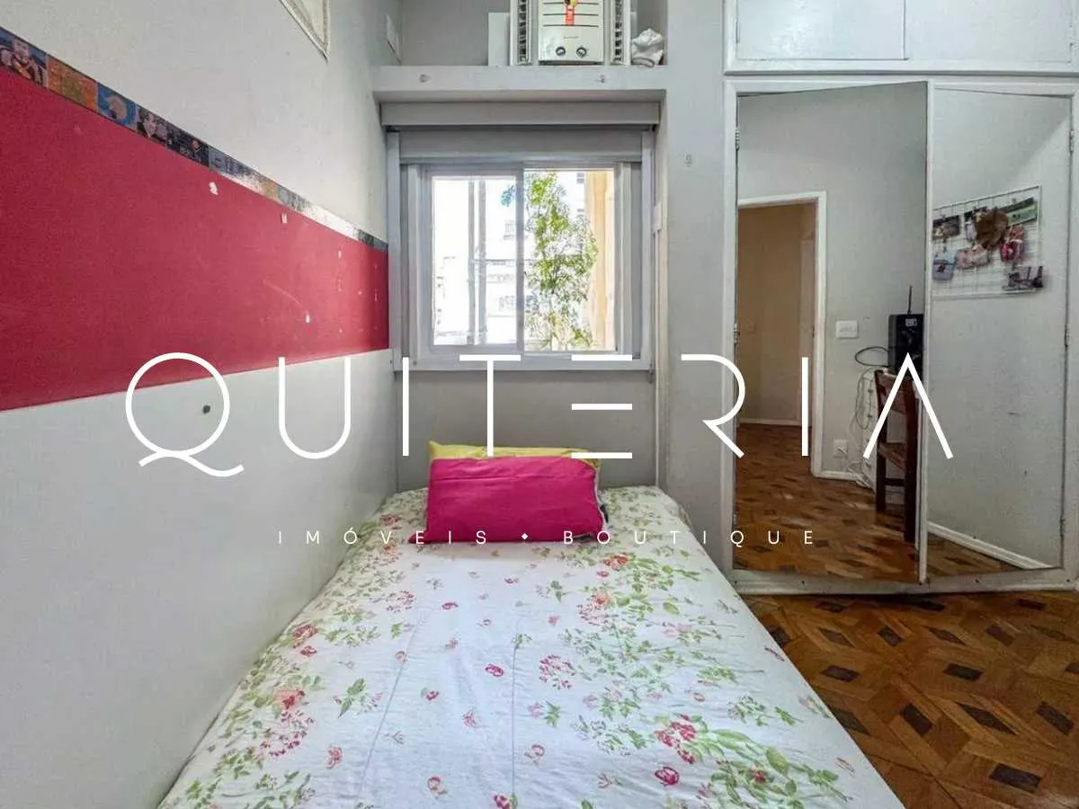 Furnished apartment, 130 m², with floor-to-ceiling windows — photo 11