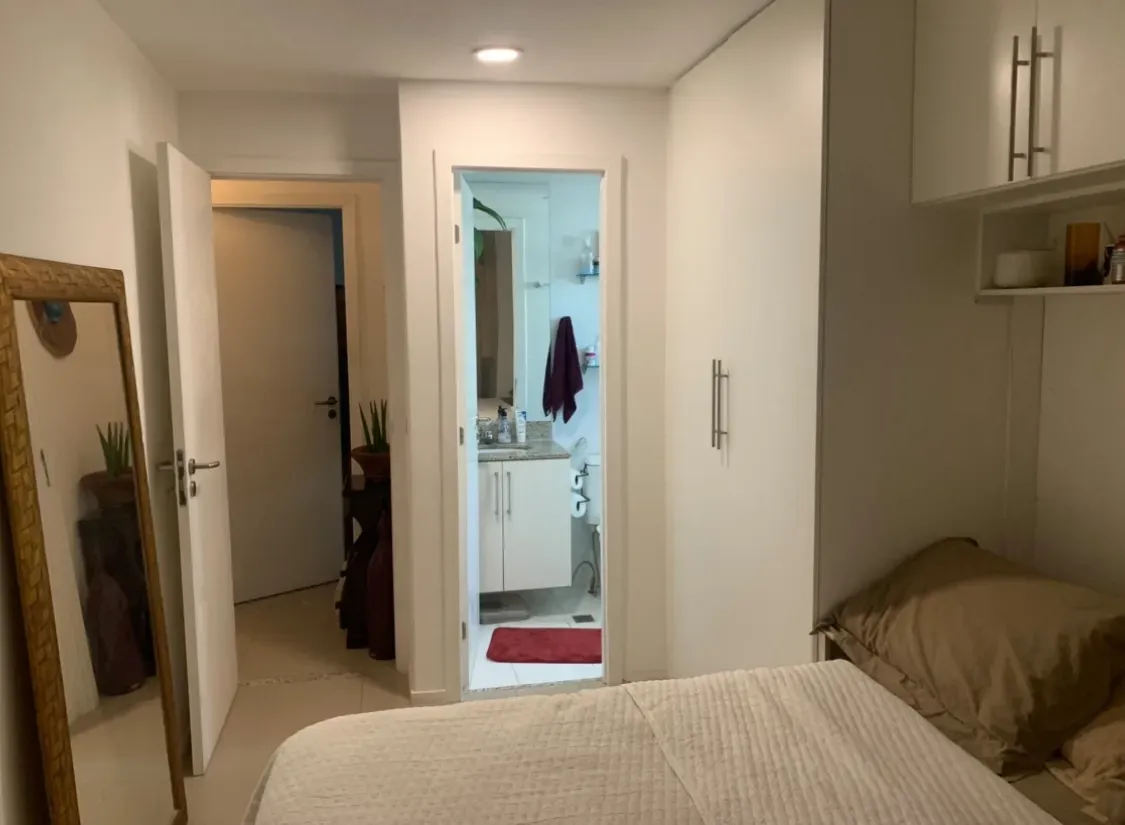 Furnished apartment, 74 m², with a glass-enclosed balcony — photo 28