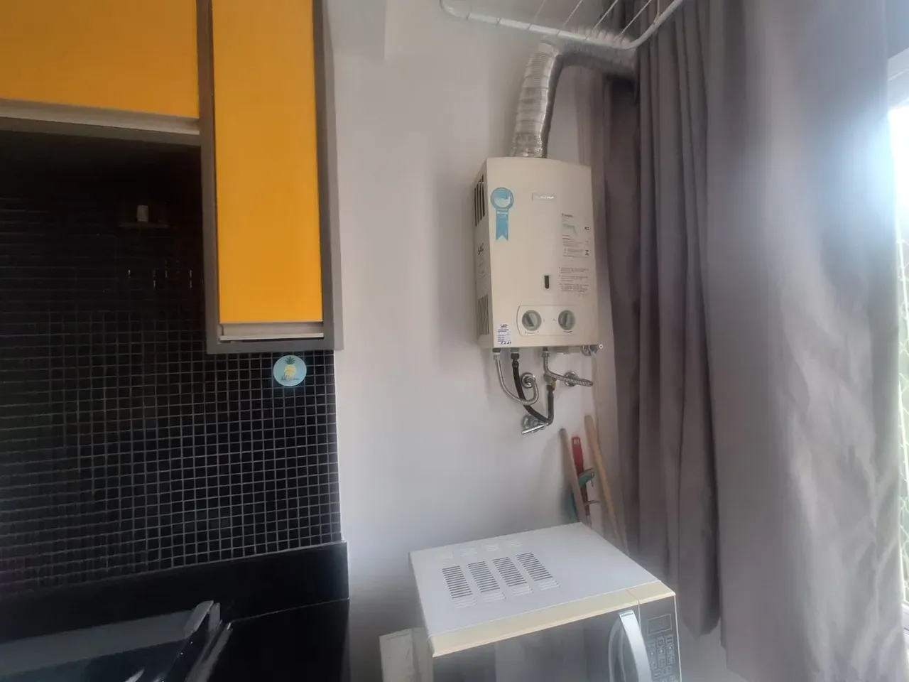 Furnished studio with 25 m², 1 bedroom and 1 bathroom — photo 15
