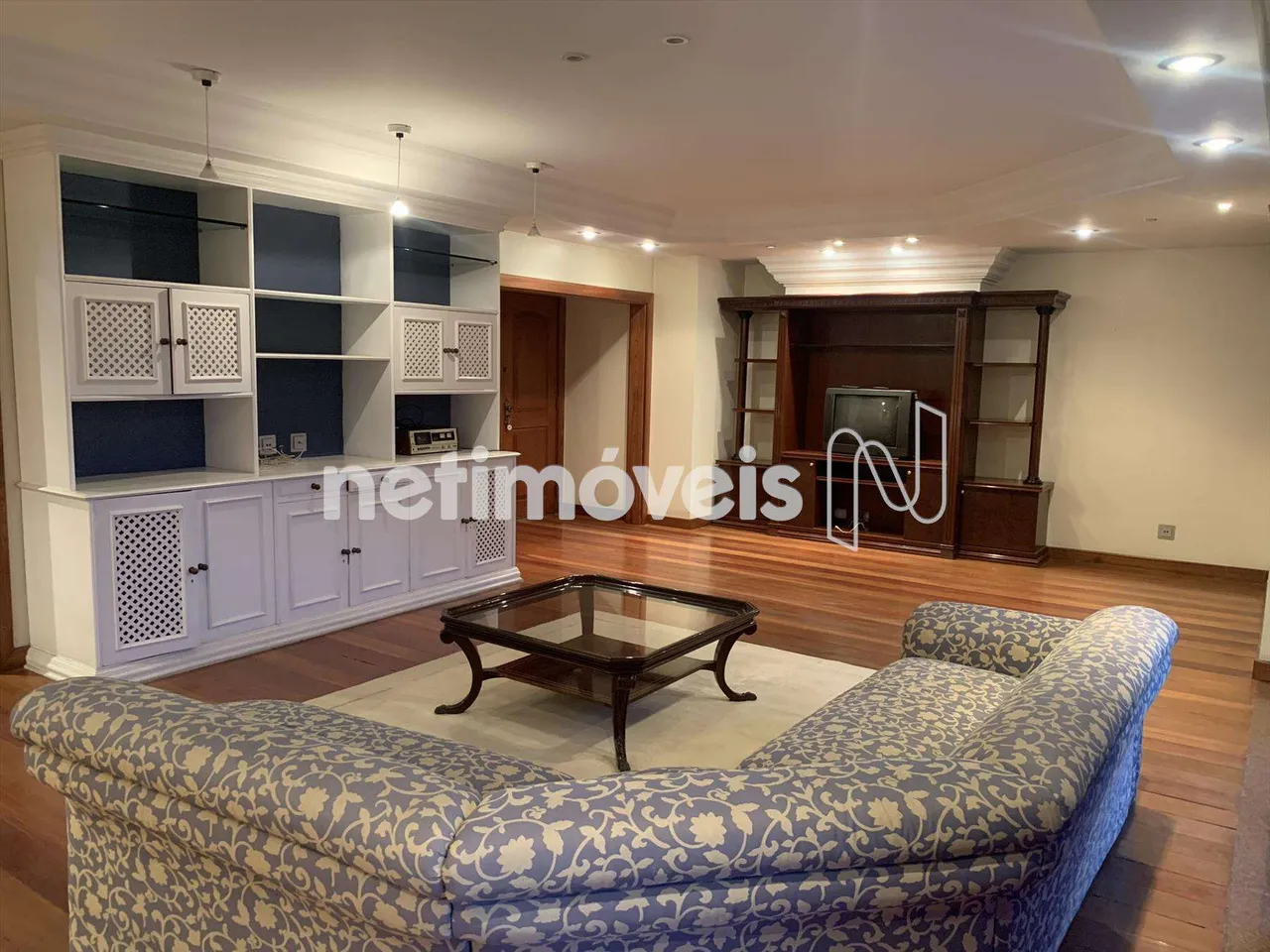 4-bedroom apartment with balcony and 2 parking spots — photo 2