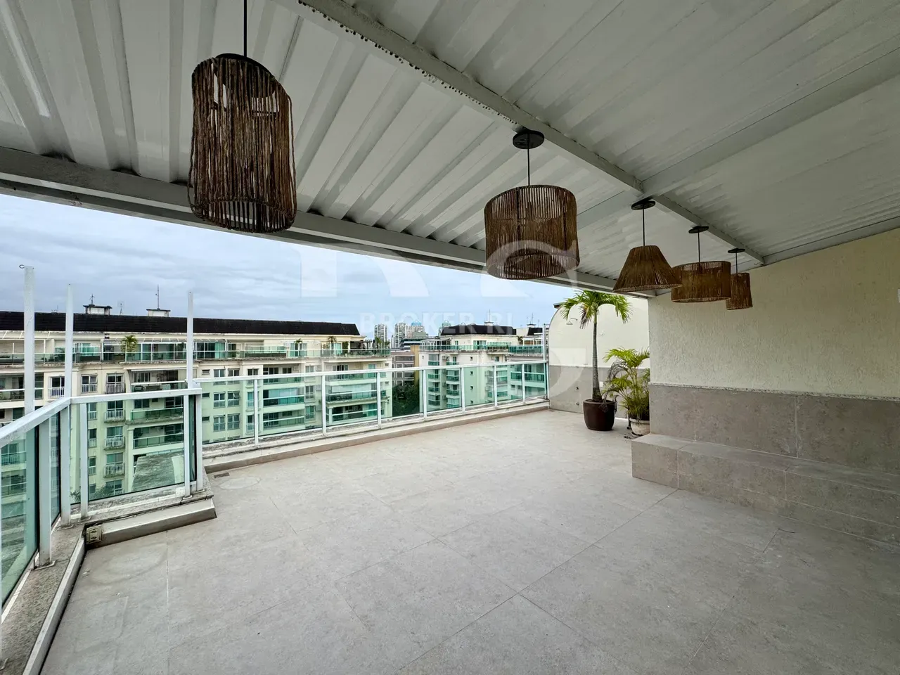 3 quartos e janelas do piso ao teto: apartamento de 203 m² — photo 12
