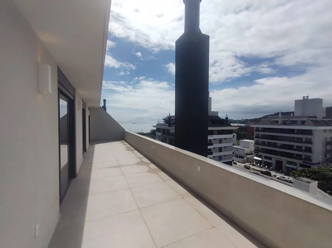 Departamento de 4 dormitorios con ventanales de piso a techo — photo 26
