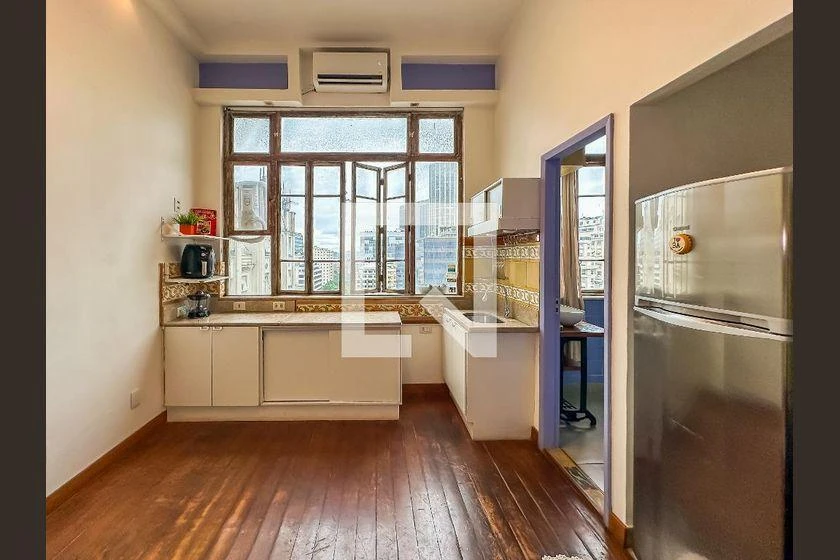 Furnished studio, 30 m², with floor-to-ceiling windows — photo 35
