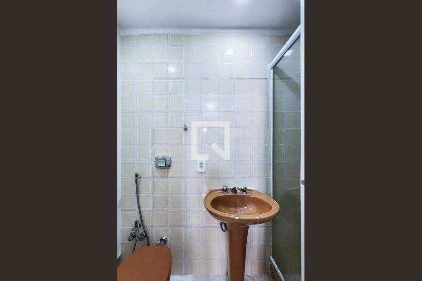 Apartamento de 2 quartos em condomínio com piscina — photo 29