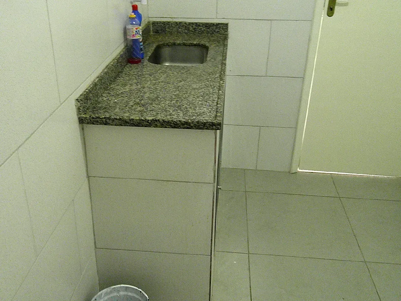Casa de 43 m² com 1 quarto e área de lavanderia — photo 4