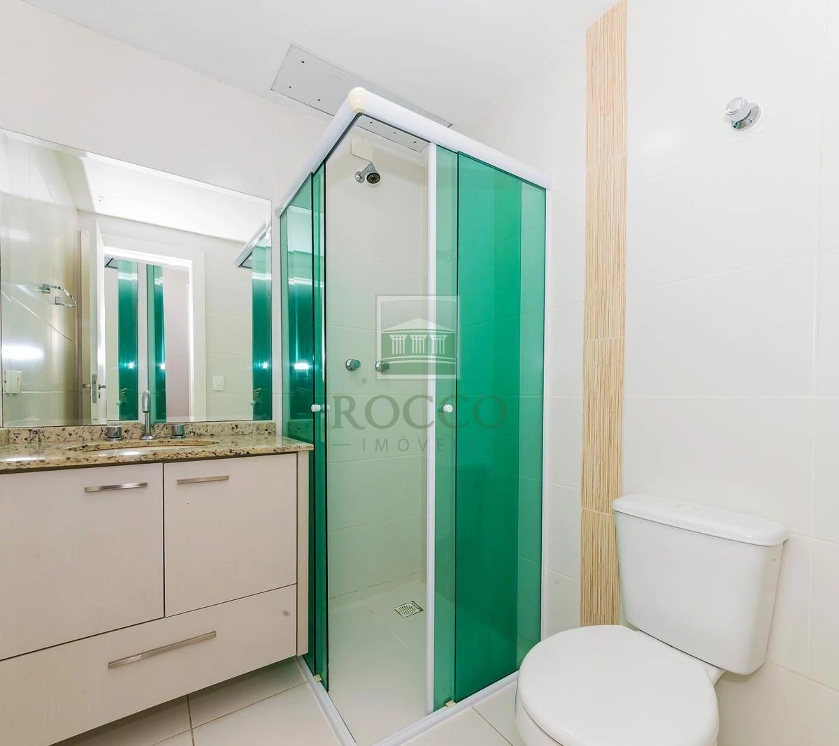 3-bedroom house with a bathtub — photo 23