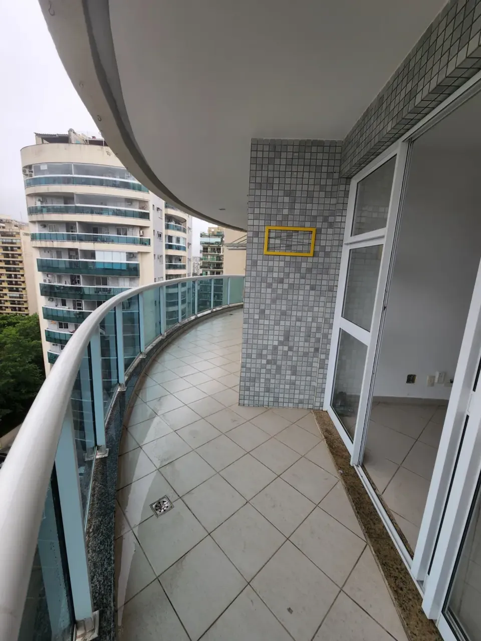 Apartamento de 66 m² com 2 quartos e varanda fechada — photo 14