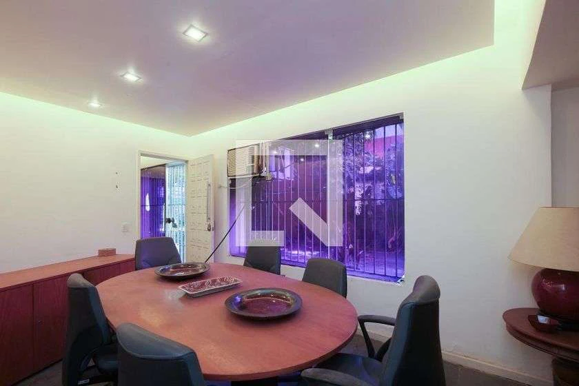 Rental house with 10 bedrooms and a separate kitchen — photo 11