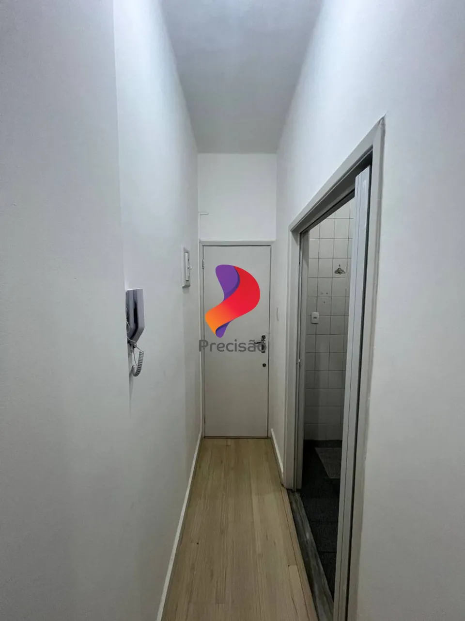 Studio-style apartment with split bedroom and living 28 m² — photo 15