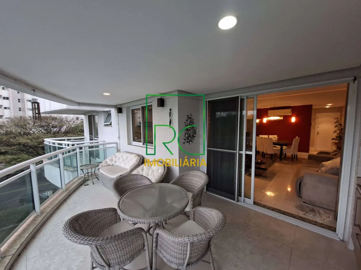 3-suite apartment with enclosed balcony and 115 m² — photo 8