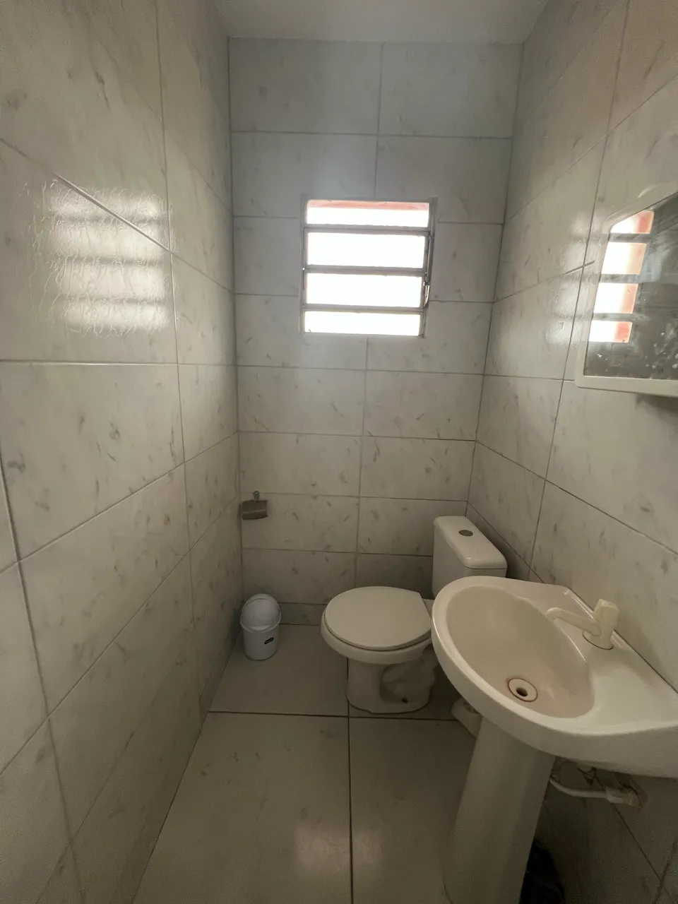 Furnished studio with 1 bedroom and 1 bathroom — photo 5