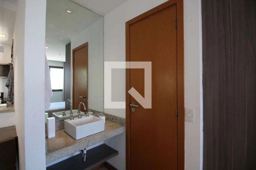 Меблированное студио 38 м² с 1 спальней и балконом — photo 21
