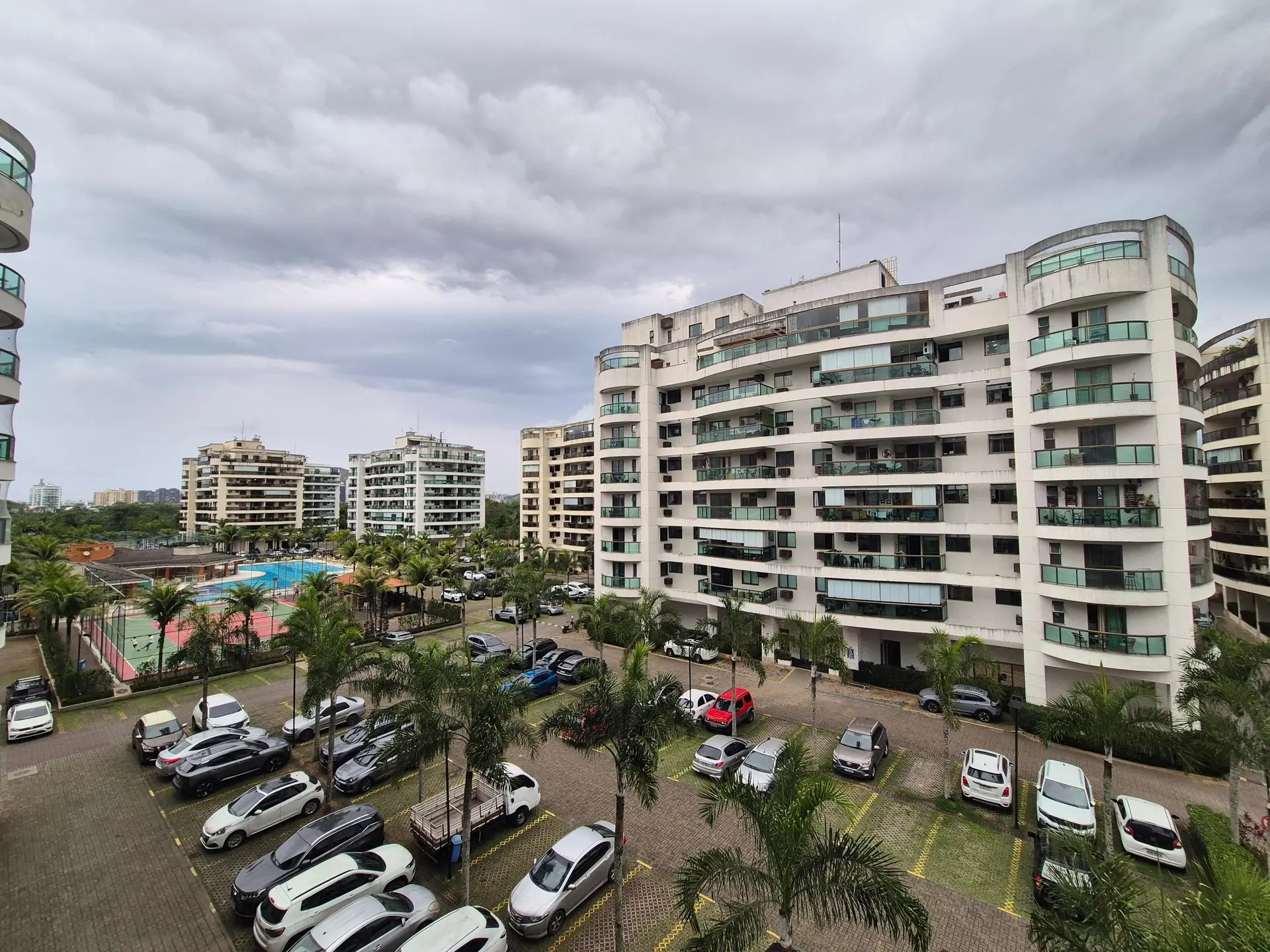 Furnished 3-bedroom apartment with 2 parking spaces — photo 33