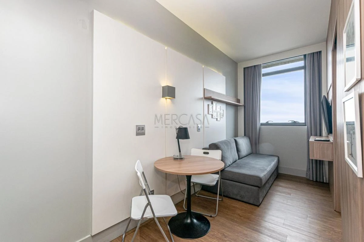 One-bedroom apartment with a home office — photo 11