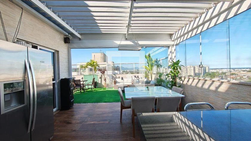 Панорамные окна и 4 спальни: квартира 200 м² — photo 21