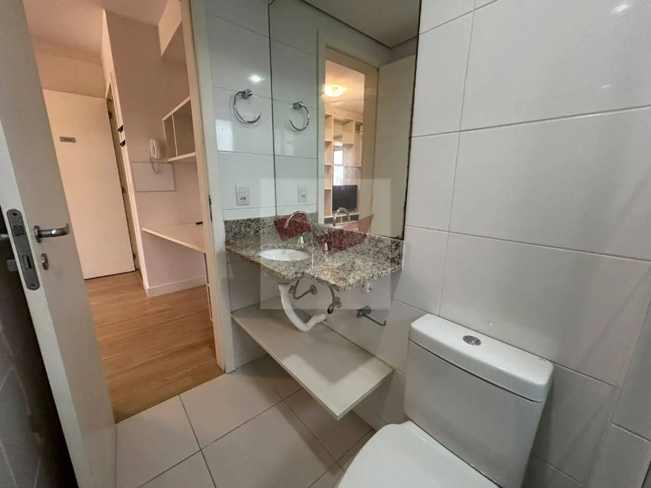 Apartamento mobiliado em condomínio com piscina coberta — photo 25