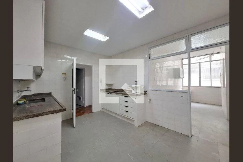 3-bedroom apartment with floor-to-ceiling windows — photo 16