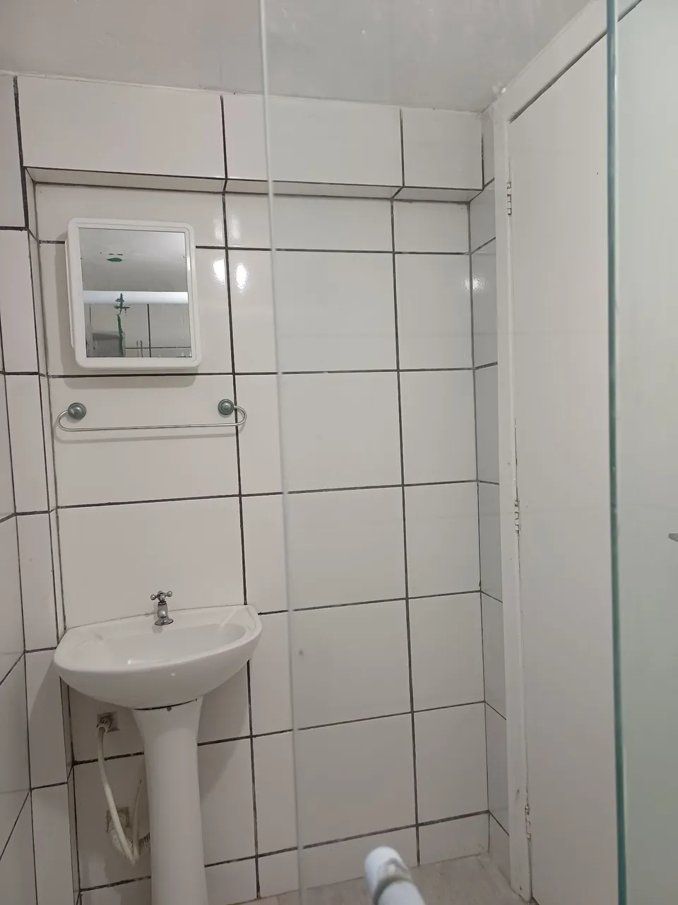 Unfurnished studio with 1 bedroom and 1 bathroom — photo 7